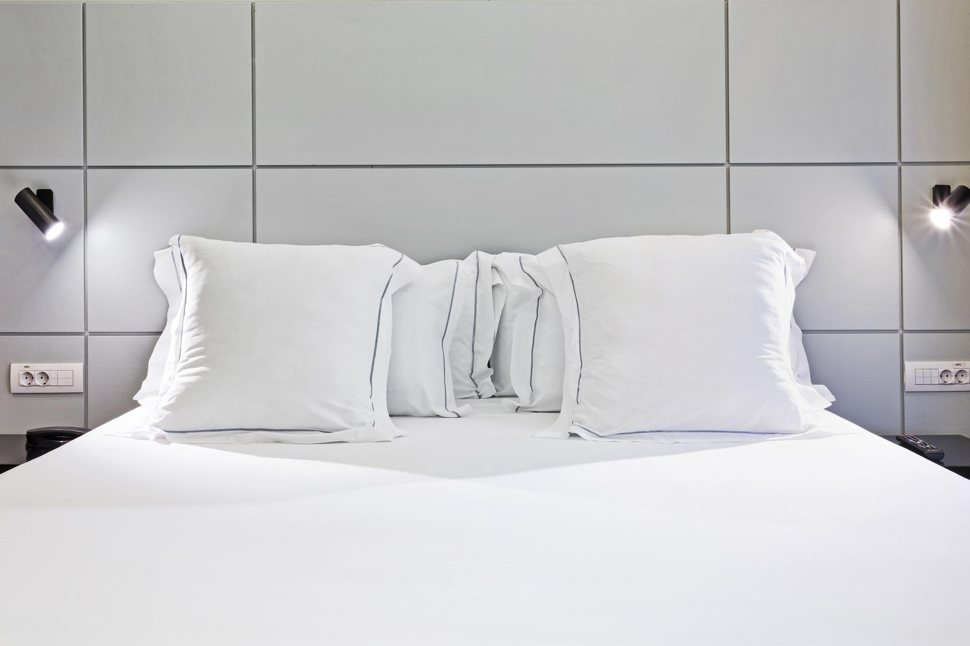 One Shot Recoletos 04 Hotel 4*